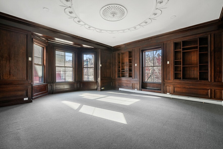 More Photos Of 164 Marlborough St, Boston Dormitory For Sale