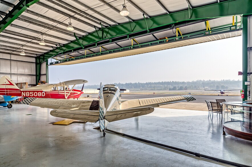 More Photos Of 191 Airport Rd, Port Townsend Airplane Hangar For Lease