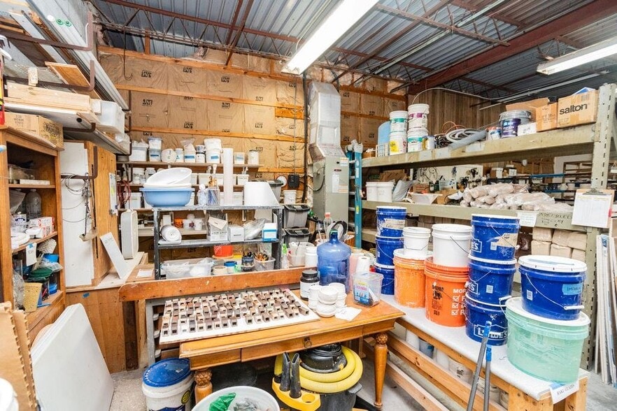 More Photos Of 1239 16th St, Vero Beach Storefront For Sale