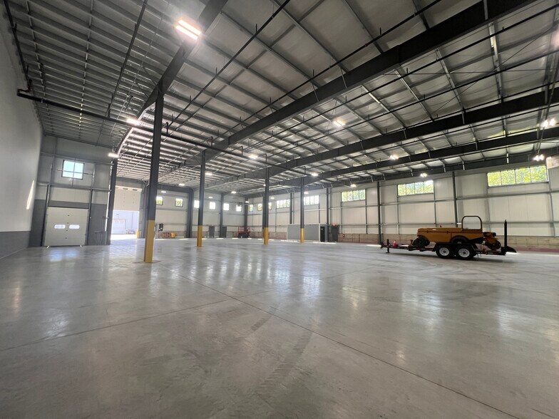 More Photos Of 17 Enterprise Dr, Monroe Manufacturing For Lease