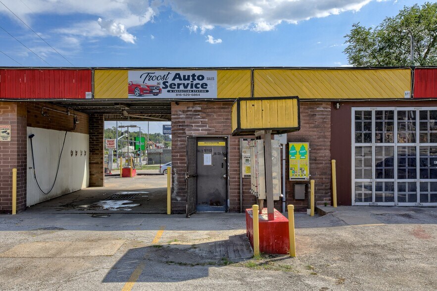 More Photos Of 7030 Troost Ave, Kansas City Carwash For Sale