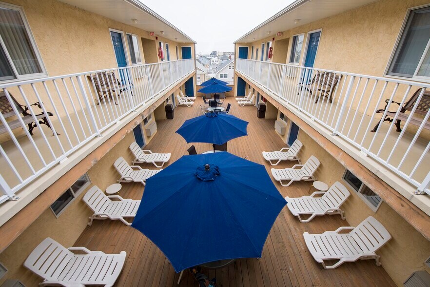 More Photos Of 53 Hancock Ave, Seaside Heights Hotel For Sale