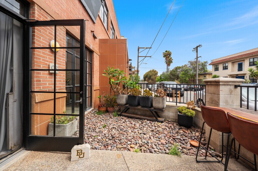 More Photos Of 3940 7th Ave, San Diego Office For Sale