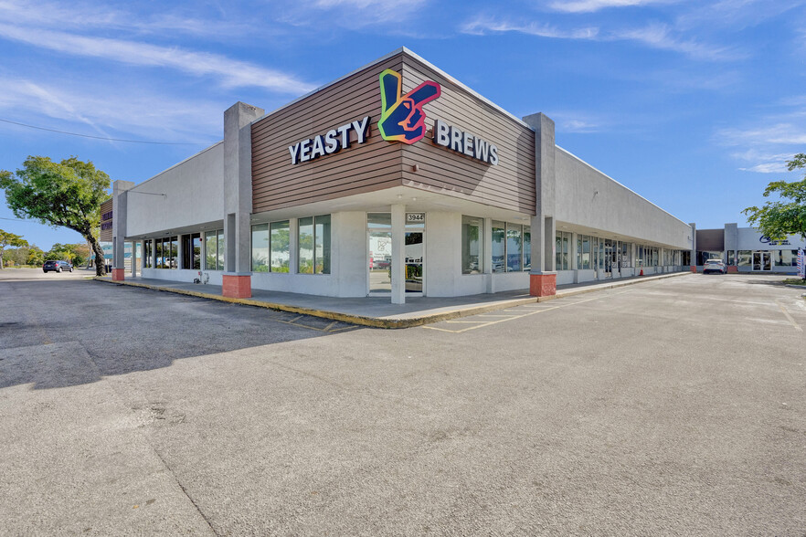 Primary Photo Of 3908 NW 19th St, Lauderhill Storefront For Lease