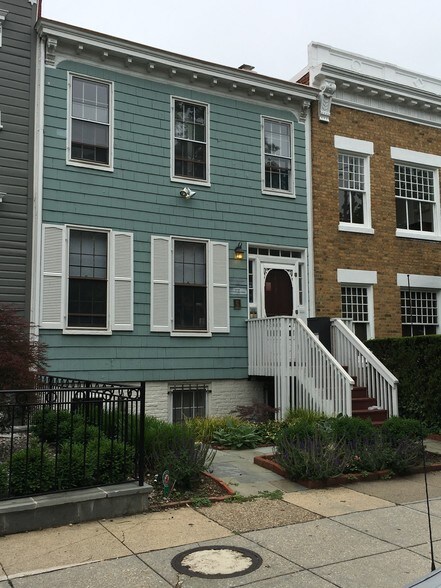 More Photos Of 1804 T St NW, Washington Office For Lease