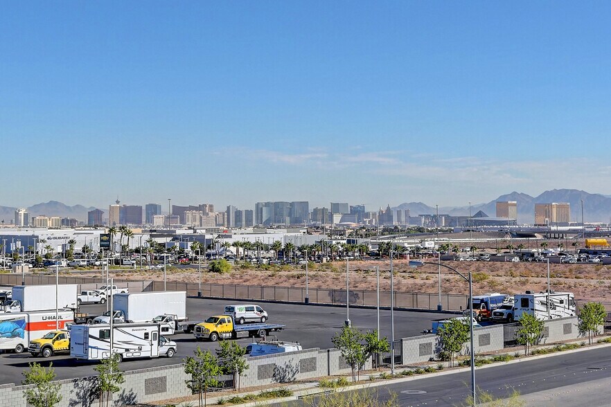 More Photos Of 6625 Badura Ave, Las Vegas Flex For Sale