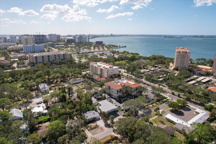 More Photos Of 1236 13th St, Sarasota Apartments For Sale
