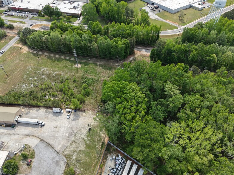 More Photos Of 9230 Industrial Dr, Covington Land For Lease
