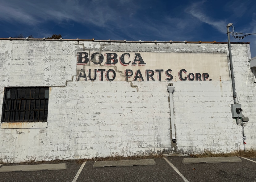 More Photos Of 70-72 Jayne Blvd, Port Jefferson Station Freestanding For Lease