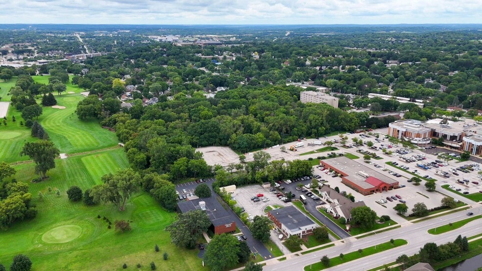 Primary Photo Of 707 W Moreland Blvd, Waukesha Office For Sale
