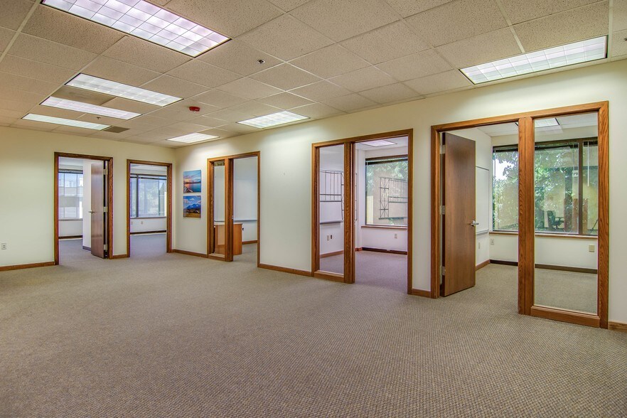 More Photos Of 5242 S College Dr, Salt Lake City Office For Lease