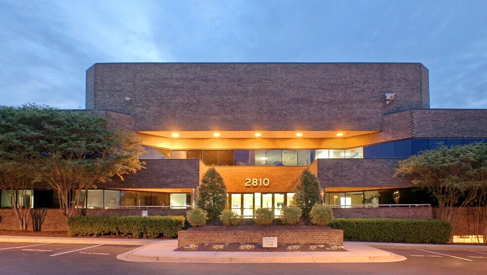 More Photos Of 2810 N Parham Rd, Richmond Medical For Lease