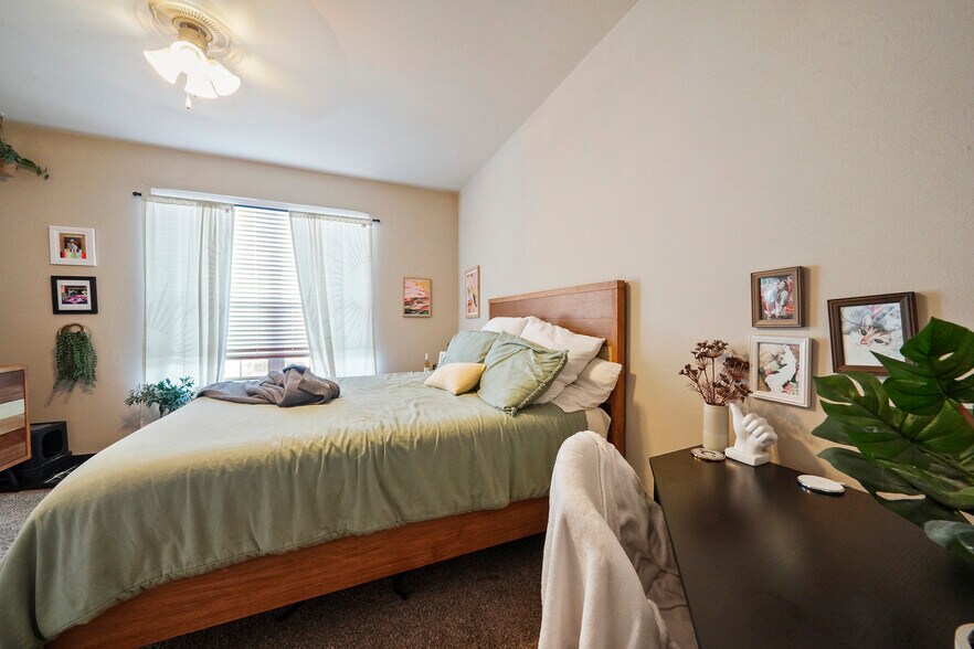 More Photos Of 1198 Jones Butler Rd, College Station Apartments For Sale