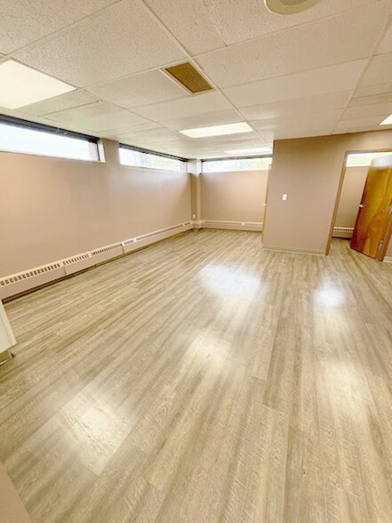 More Photos Of 6789 Ridge Rd, Parma Medical For Lease