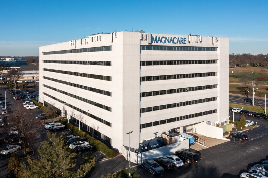 More Photos Of 1600 Stewart Ave, Westbury Medical For Lease