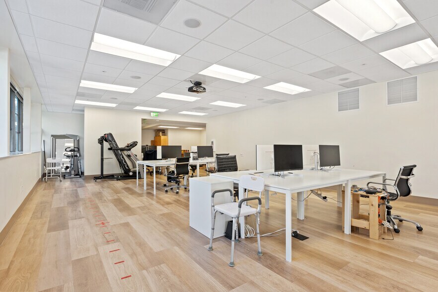 More Photos Of 850 Battery St, San Francisco Office For Lease