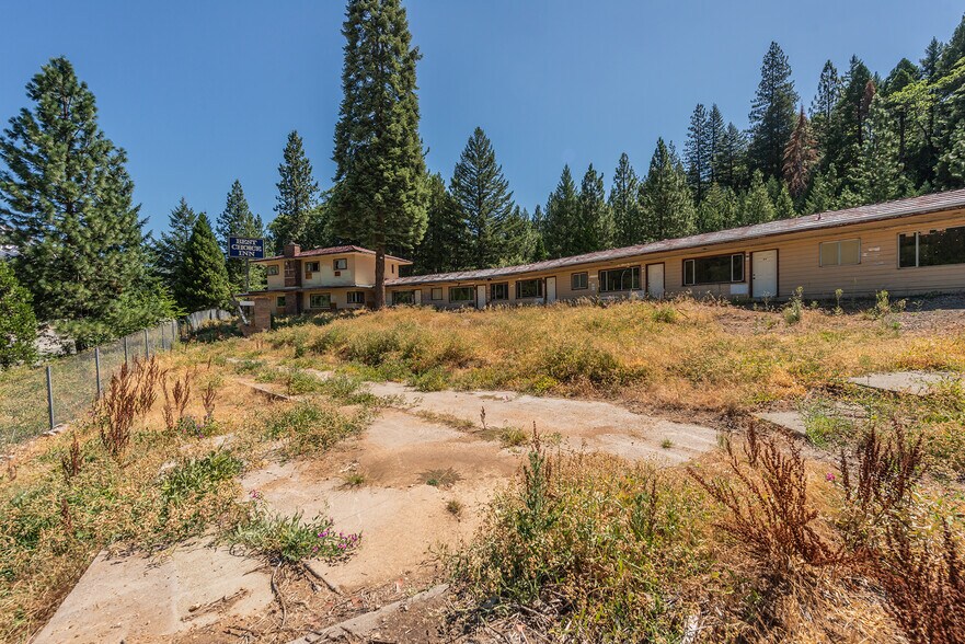 More Photos Of 4221 Siskiyou Ave, Dunsmuir Hotel For Sale