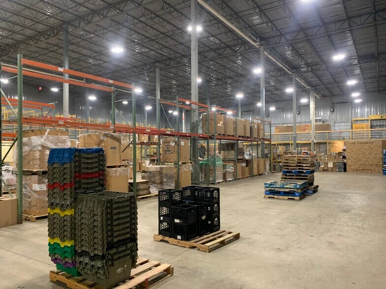 More Photos Of 1042-1050 W Swanzey Rd, Swanzey Warehouse For Sale
