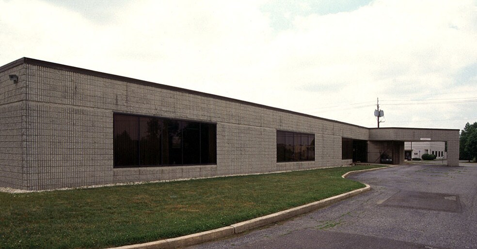 More Photos Of 201 Grove Rd, Thorofare Office For Sale