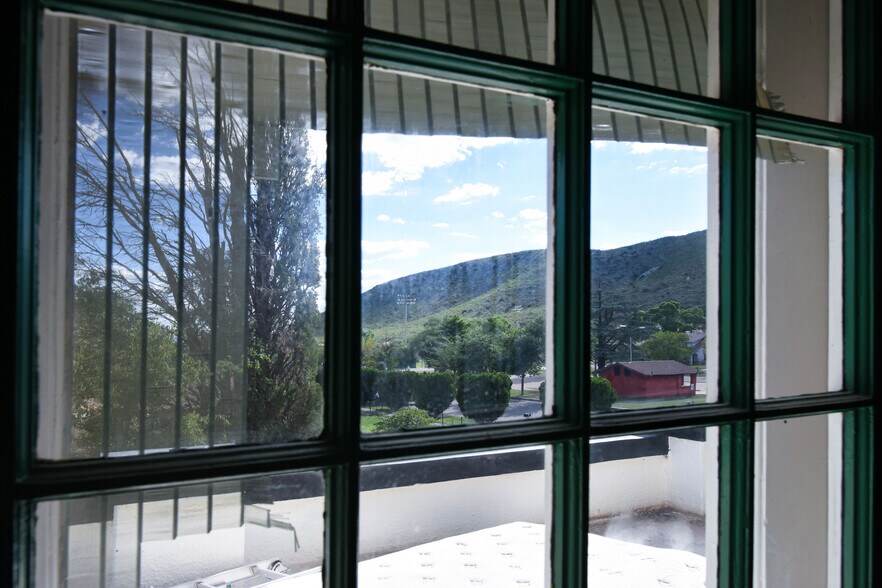 More Photos Of 200 E Vista St, Bisbee Movie Radio TVStudio For Sale