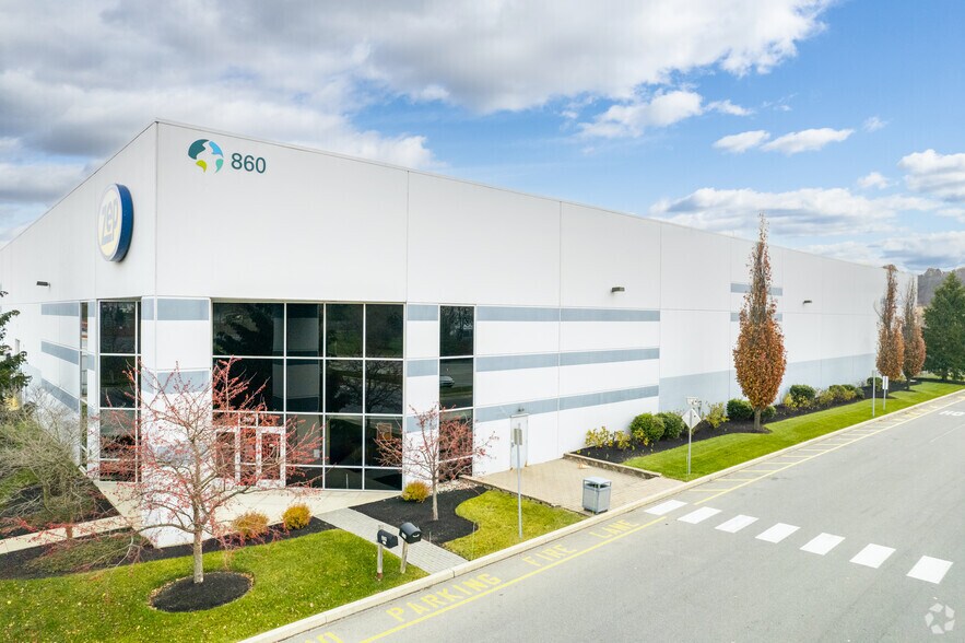 Primary Photo Of 860 Nestle Way, Breinigsville Distribution For Lease