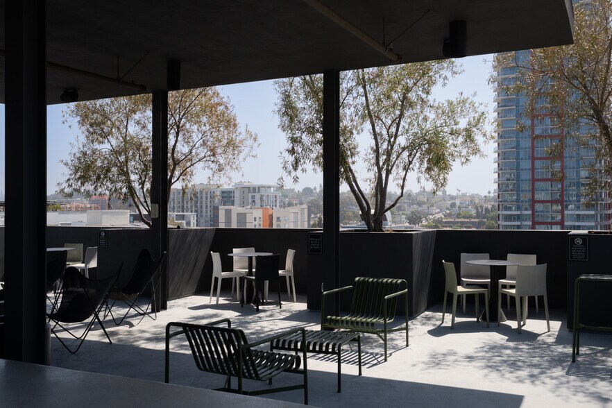 More Photos Of 454 13th St, San Diego Apartments For Sale