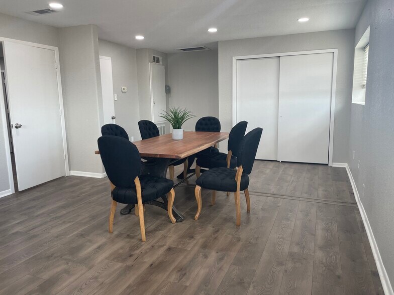 More Photos Of 2600 NASA Rd 1, Seabrook Medical For Lease