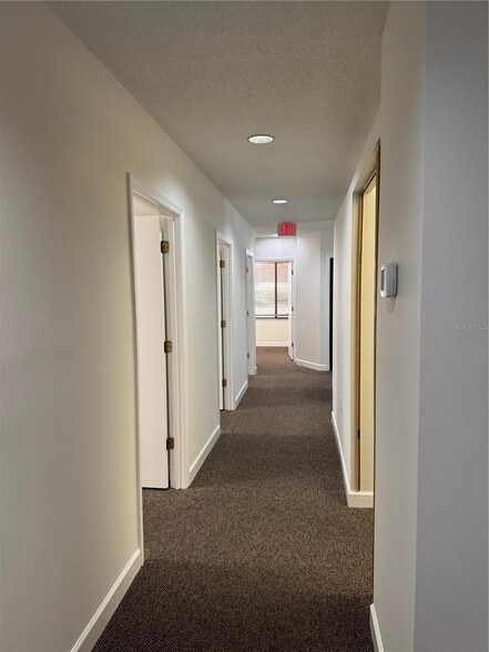 More Photos Of 17 NW 33rd Ct, Gainesville Office For Lease