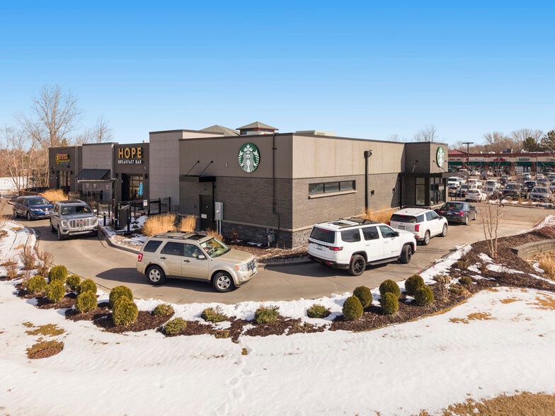 More Photos Of 1940 Donegal Dr, Woodbury Storefront For Sale