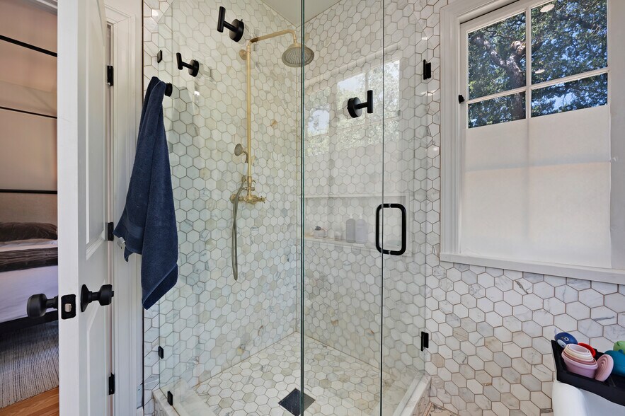 More Photos Of 125 Cristo Ln, Santa Rosa Specialty For Sale