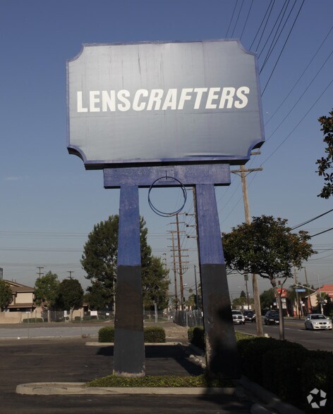 More Photos Of 2654-2660 W La Palma Ave, Anaheim Unknown For Lease