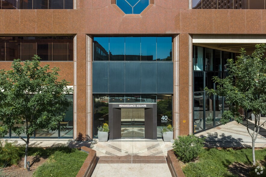More Photos Of 40 N Central Ave, Phoenix Office For Lease