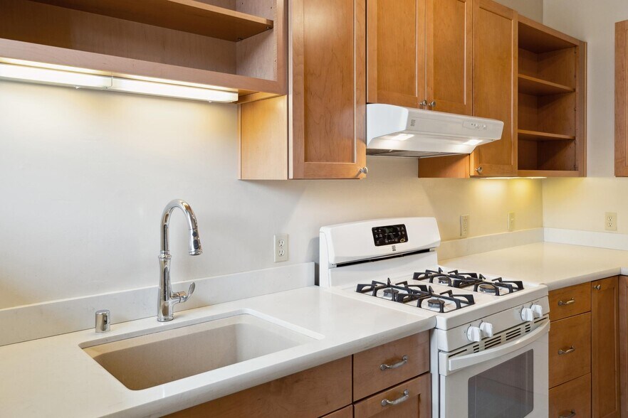 More Photos Of 1820 3rd St, Alameda Apartments For Sale