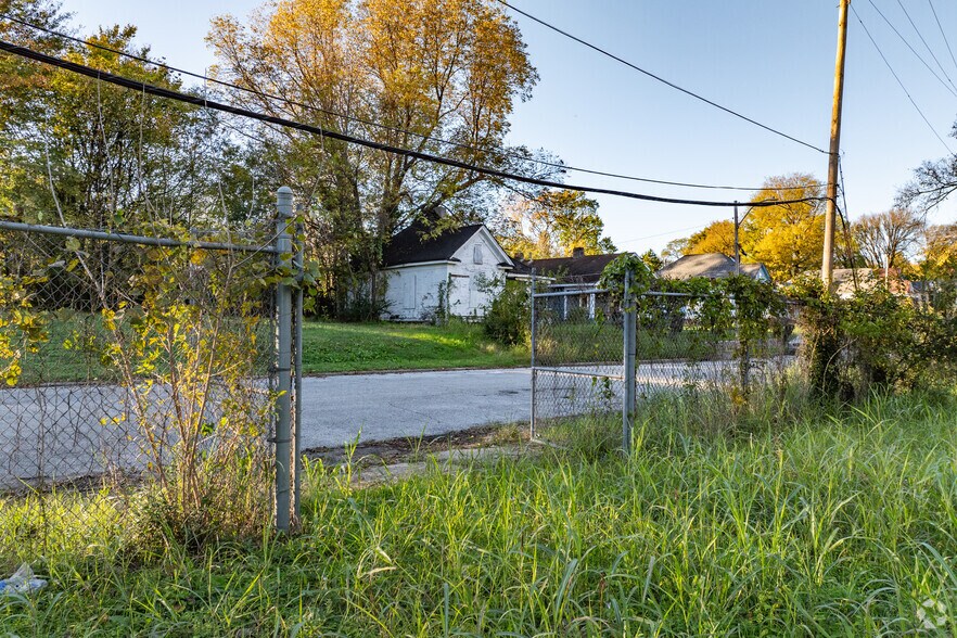 More Photos Of 1248 James St, Memphis Service For Lease