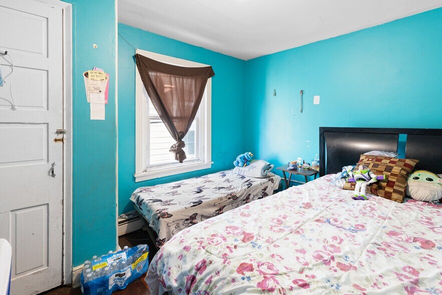 More Photos Of 125 W State St, Kennett Square Apartments For Sale