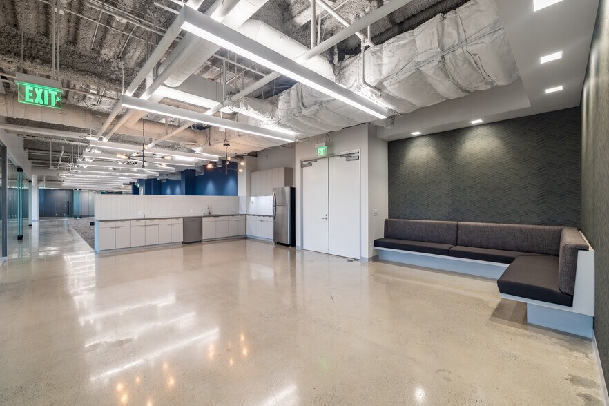 More Photos Of 400 Corporate Pointe, Culver City Unknown For Lease