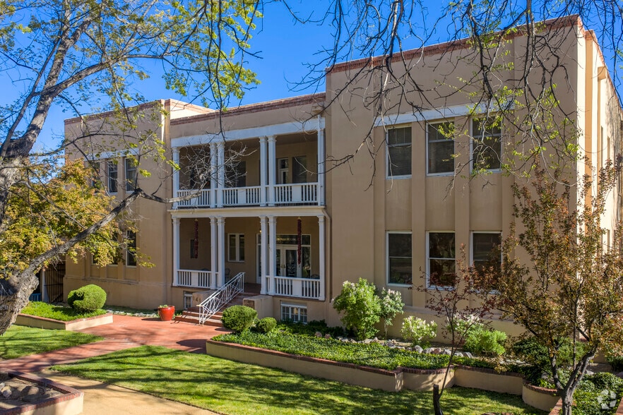More Photos Of 141 E Palace Ave, Santa Fe Coworking Space