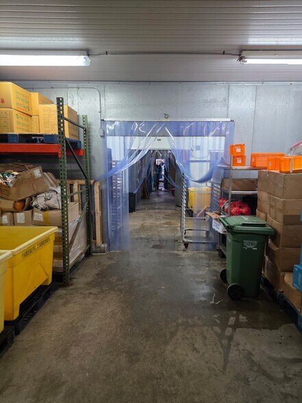 More Photos Of 534 Stanford, Los Angeles Warehouse For Sale