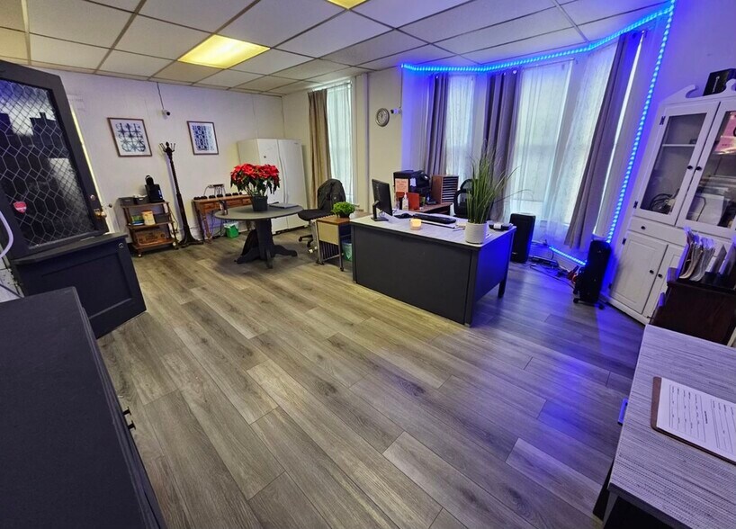 More Photos Of 408 James St, Syracuse Apartments For Sale