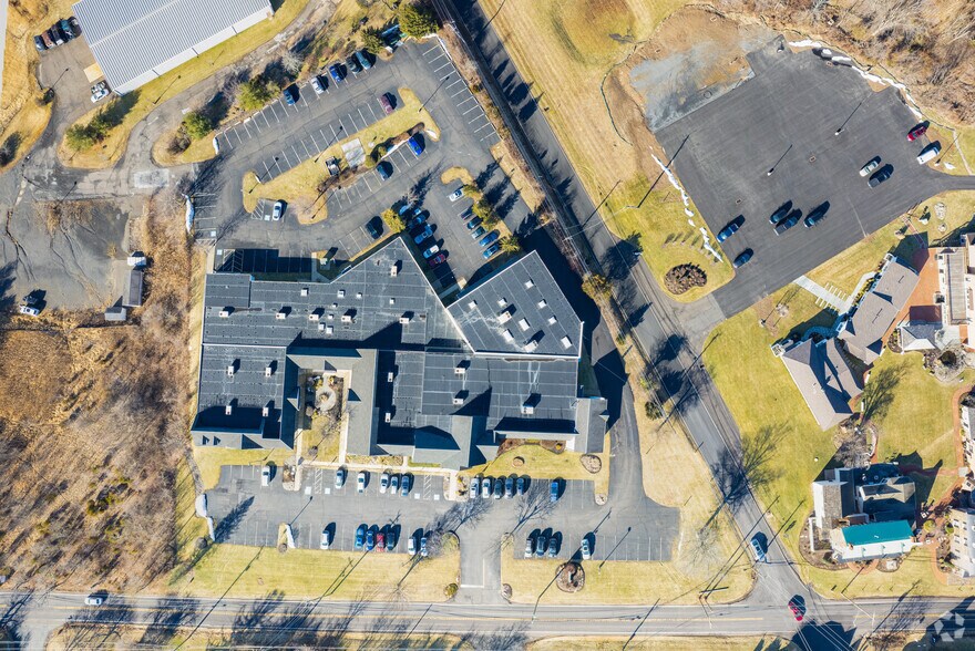 More Photos Of 2288 2nd Street Pike, Newtown Office For Lease