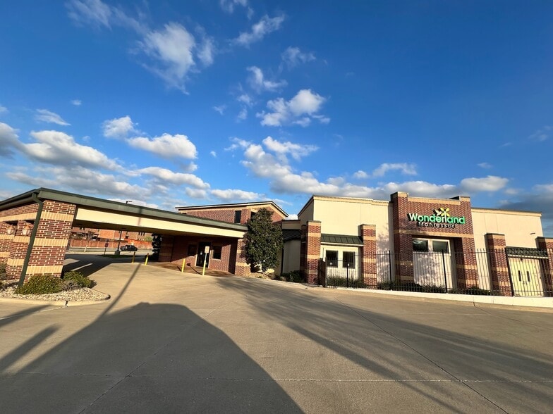 More Photos Of 2090 Market Place Blvd, Irving Freestanding For Lease