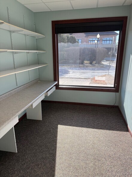 More Photos Of 40W310 Lafox Rd, St Charles Medical For Sale