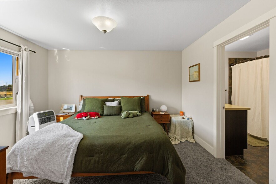 More Photos Of 440 Ice Center Ln, Bozeman Apartments For Sale