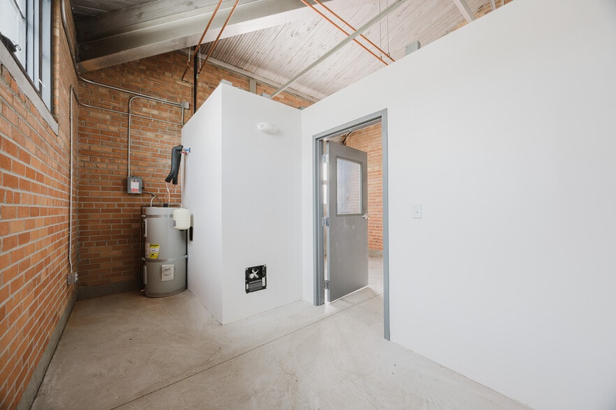 More Photos Of 755 W Silver St, Elko Contractor Storage Yard For Lease