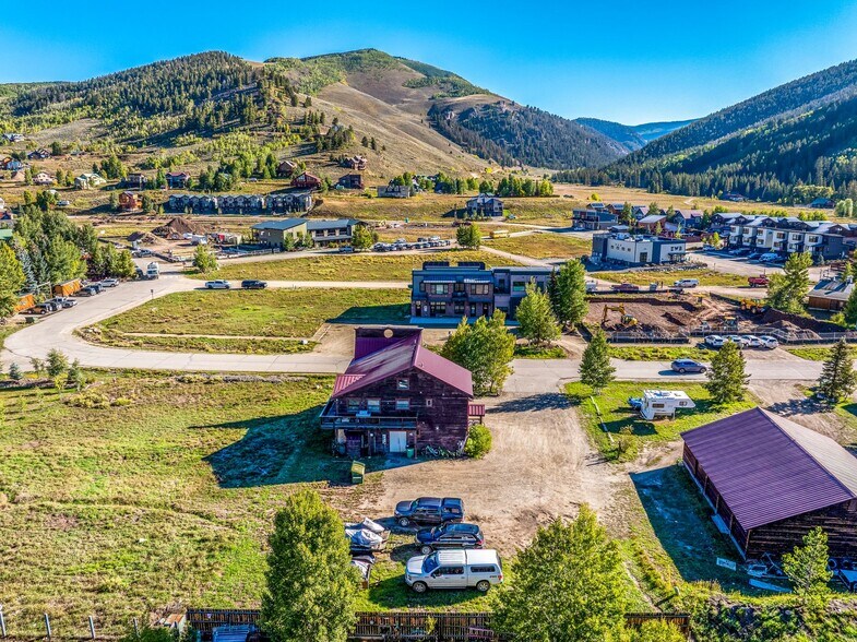 More Photos Of 81 Gillaspey Ave, Crested Butte General Retail For Sale