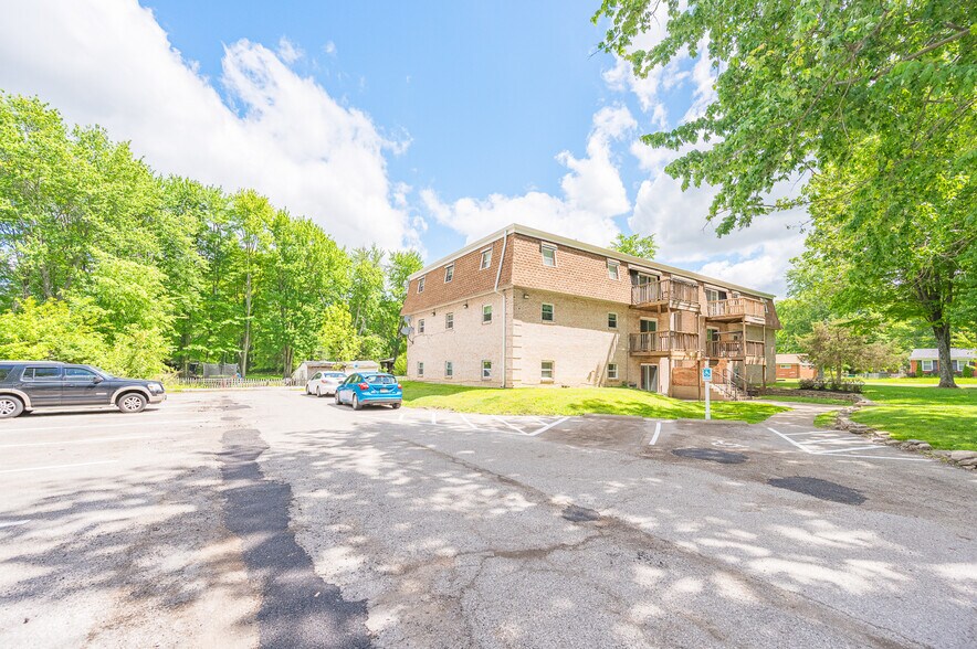 More Photos Of 3935-3939 Wilma Ct, Cincinnati Apartments For Sale