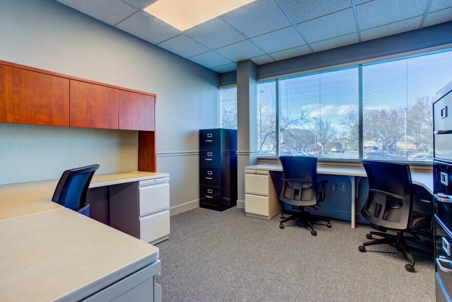More Photos Of 930 Red Rose Ct, Lancaster Office For Sale