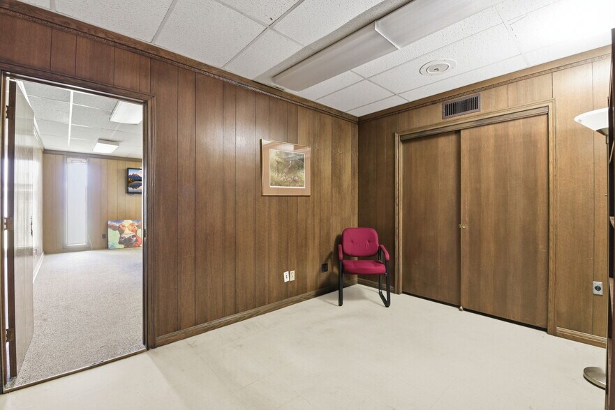 More Photos Of 13026 Rosecrest Dr, Houston Office For Lease
