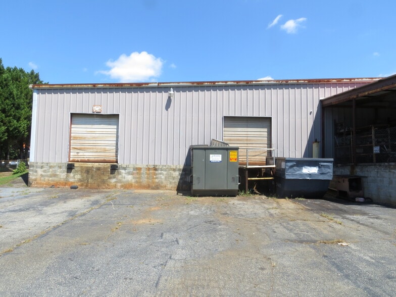 More Photos Of 1489 Cedar Lane Rd, Greenville Warehouse For Sale