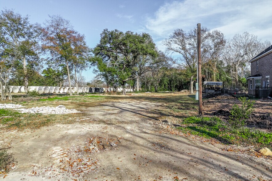 More Photos Of 9722 Willow St, Houston Land For Sale